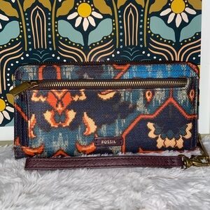 Fossil Long Multicolor Patterned Zip Wallet EUC
